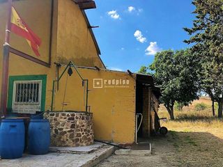 Chalet en venta en Cobeña