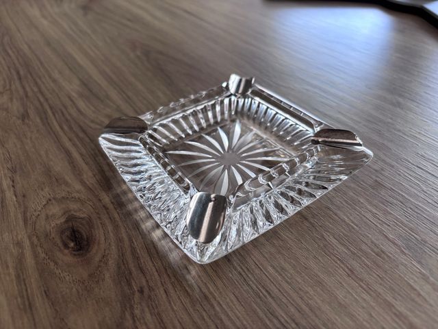 Cenicero de cristal cuadrado