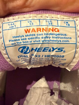 Zapatillas con ruedas niña casi nuevas