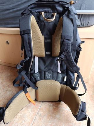 Mochila Montaña 50L Buen Estado