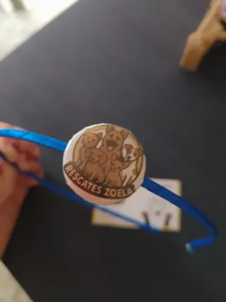 Diadema con pin de perros Rescates Zoela