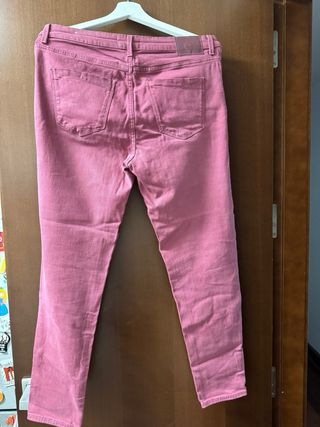 Pantalón vaquero Burdeos