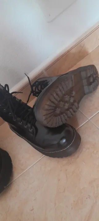 Botas militares negras