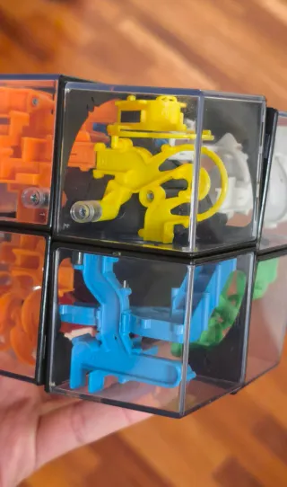 RUBIK PERPLEXUS