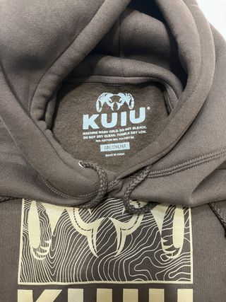 Sudadera Kuiu con estampado de elefantes