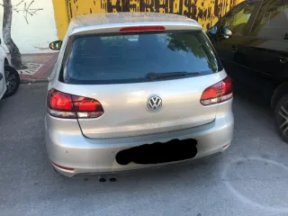 Volkswagen Golf Plata