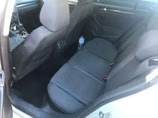 Volkswagen Golf Plata