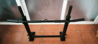 Barra de dominadas negra