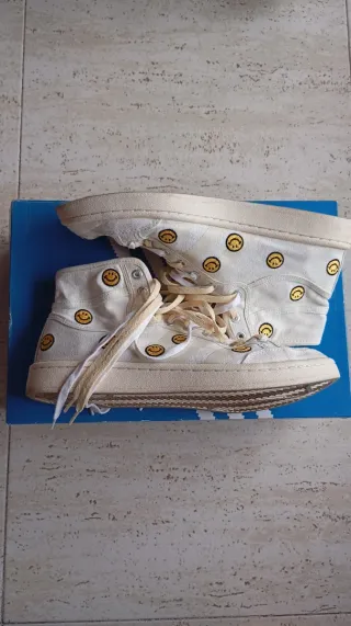 Americana Decon Smiley Blancas