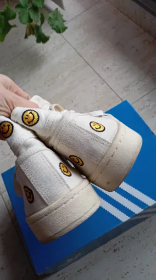 Americana Decon Smiley Blancas