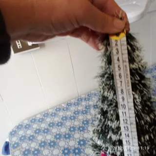 Albero di Natale con fiocco rosso