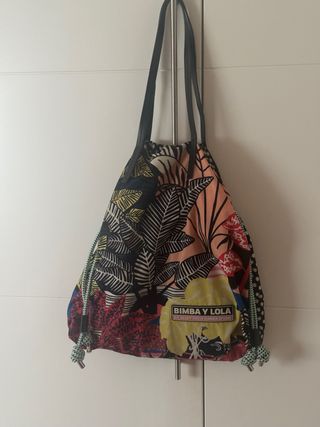 Bolso Bimba y Lola estampado tropical