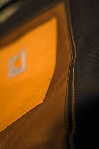 Carhartt Mini Tote Bag Negro y Marrón
