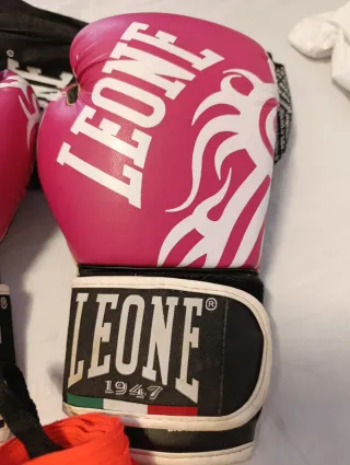 Guantes Boxeo Leone Rosa + Vendas