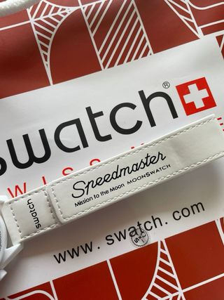 Omega x Swatch Mission to Moonphase Snoopy bianco