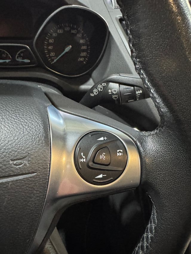 FORD Kuga 2.0 TDCi 180 4x4 ASS Titanium