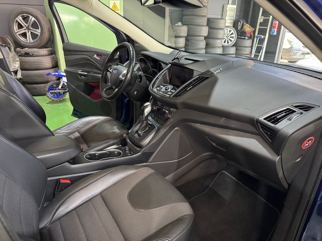 FORD Kuga 2.0 TDCi 180 4x4 ASS Titanium
