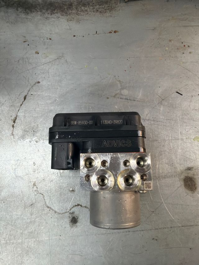 Módulo ABS ADVICS T-Max 560 2023