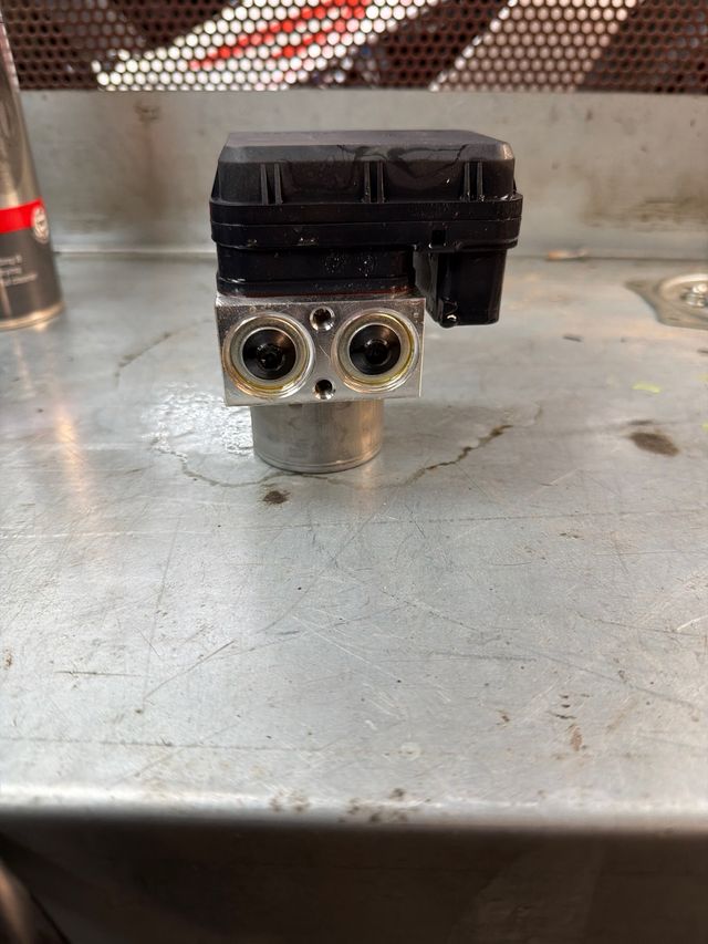 Módulo ABS ADVICS T-Max 560 2023