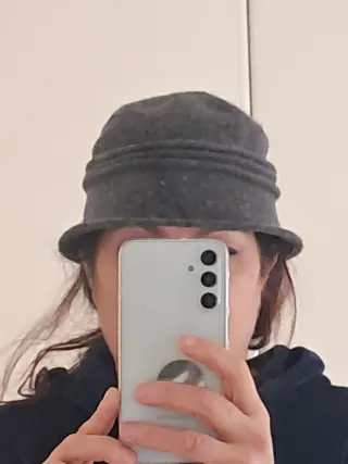 Cappello donna grigio