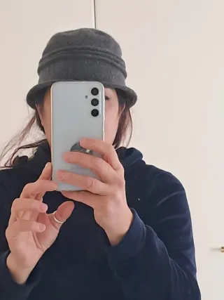 Cappello donna grigio