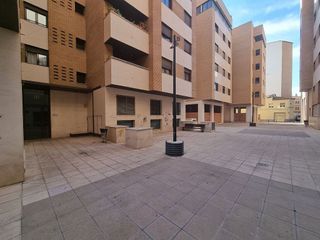 Garaje en venta en Binéfar