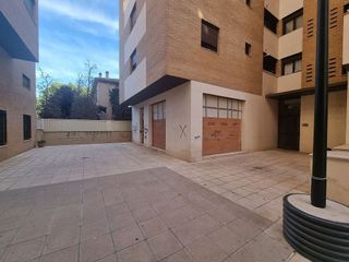 Garaje en venta en Binéfar