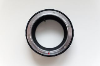 Adaptador Urth Canon FD a Sony E-mount