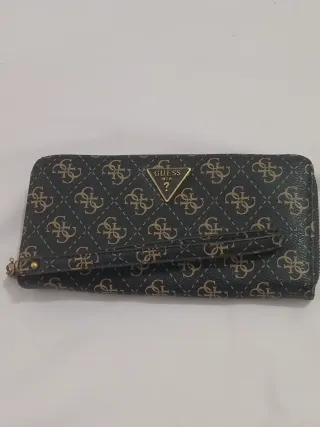 Cartera Guess Marrón y Dorada