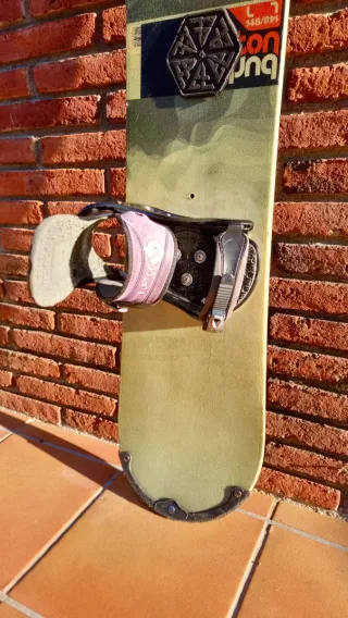 Tabla Snowboard Burton + Fijaciones Burton Freesty