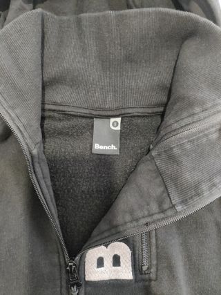 Sudadera con capucha Bench negra Hombre