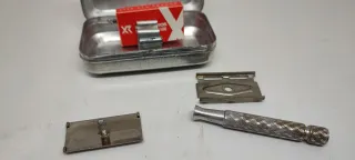 Rasoio con cofanetto Esercito Italiano ottime cond