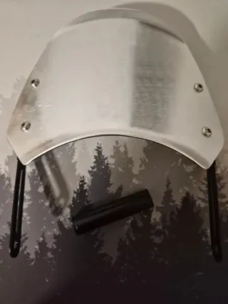 Parabrisas aluminio para Scrambler con soporte gps