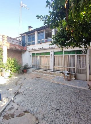 Casa adosada en venta en Úbeda