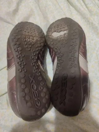 Zapatos de golf marrones