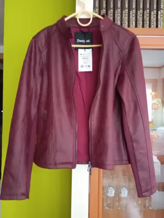 Cazadora efecto piel Desigual