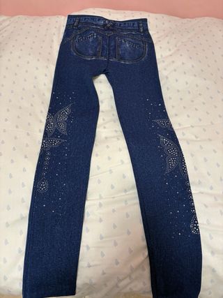 Mallas negras con pedrería plateada