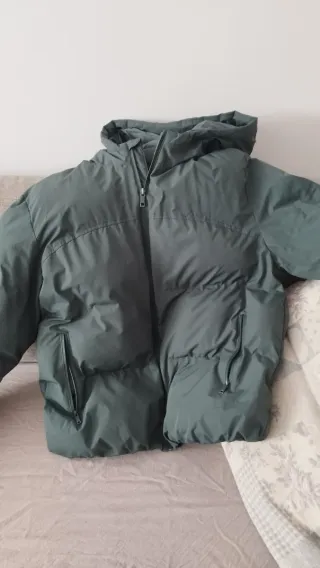 Abrigo Zara niño 13-14 años verde