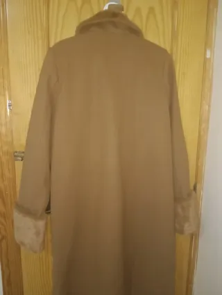 Abrigo paño VILA con pelo sintético