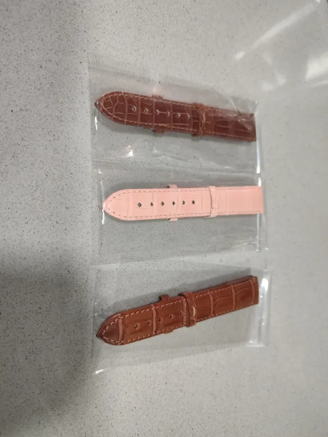 Correas de piel de cocodrilo Escucho ofertas