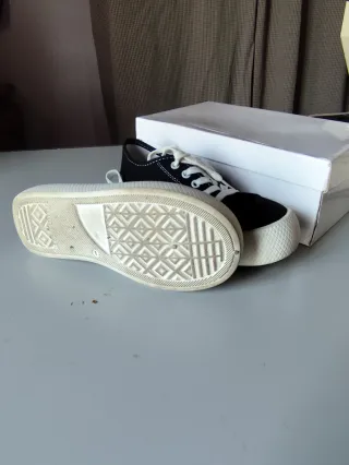 Deportivas negras plataforma talla 35