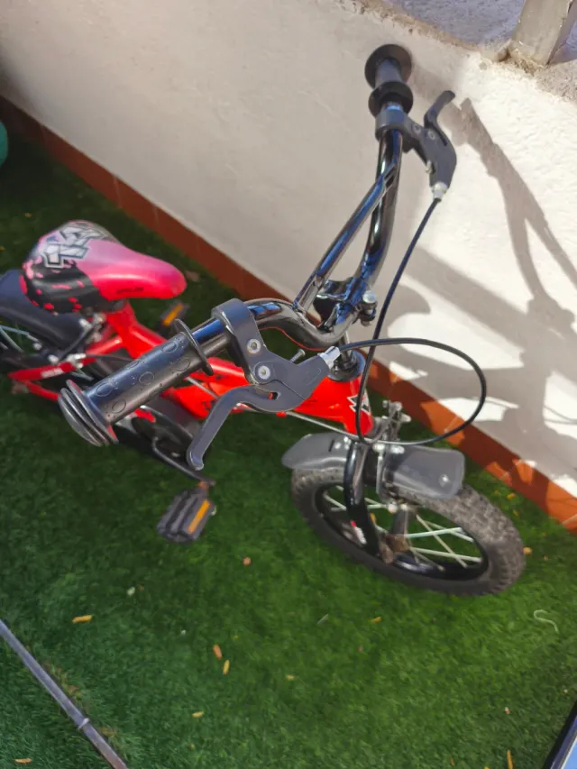 Bicicleta infantil roja APOLON