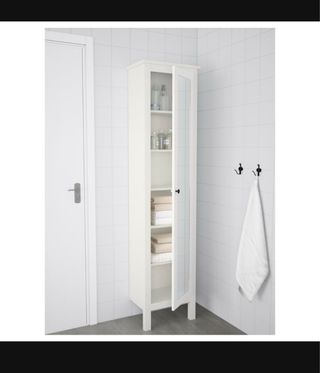 Armario alto con espejo