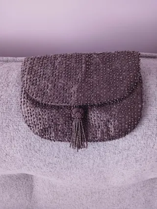 Bolso de fiesta con abalorios