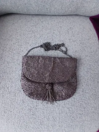 Bolso de fiesta con abalorios