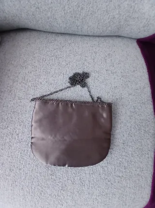 Bolso de fiesta con abalorios