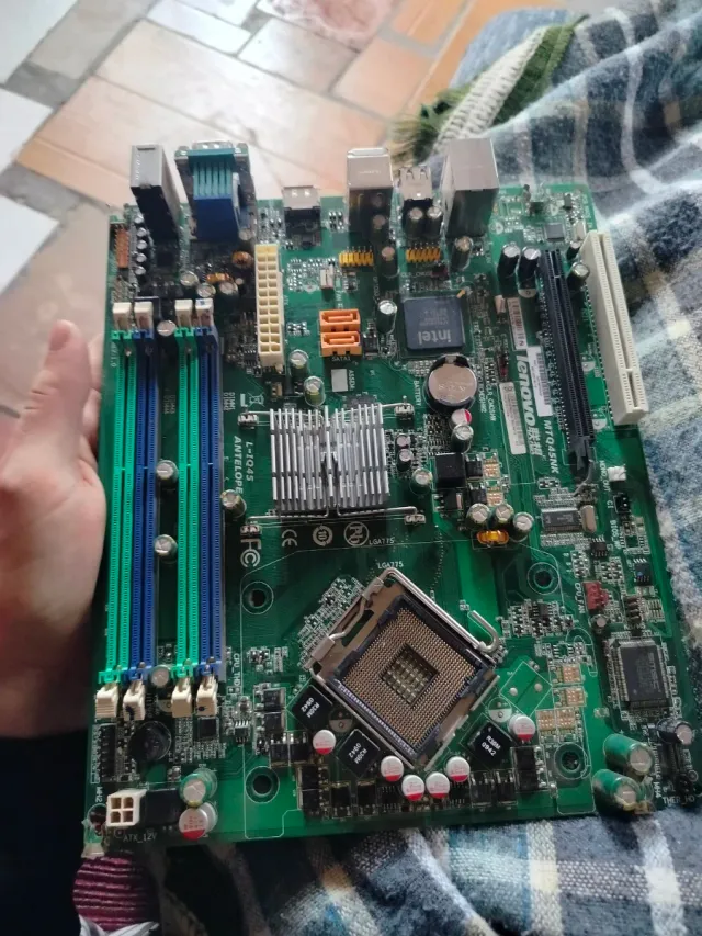 Scheda madre Intel LGA775 MTQ45NK