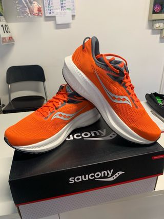 Saucony Triumph 21 Uomo Taglia 46.5 Nuove