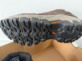 zapato senderismo skechers 45