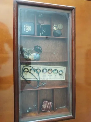 Caja artesanal, para joyas o documentos